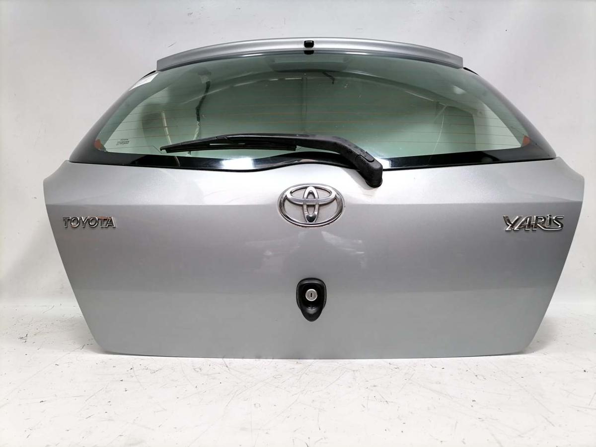 Toyota Yaris original Heckklappe mit Heckscheibe 1F8 Medium Silver Bj.2011